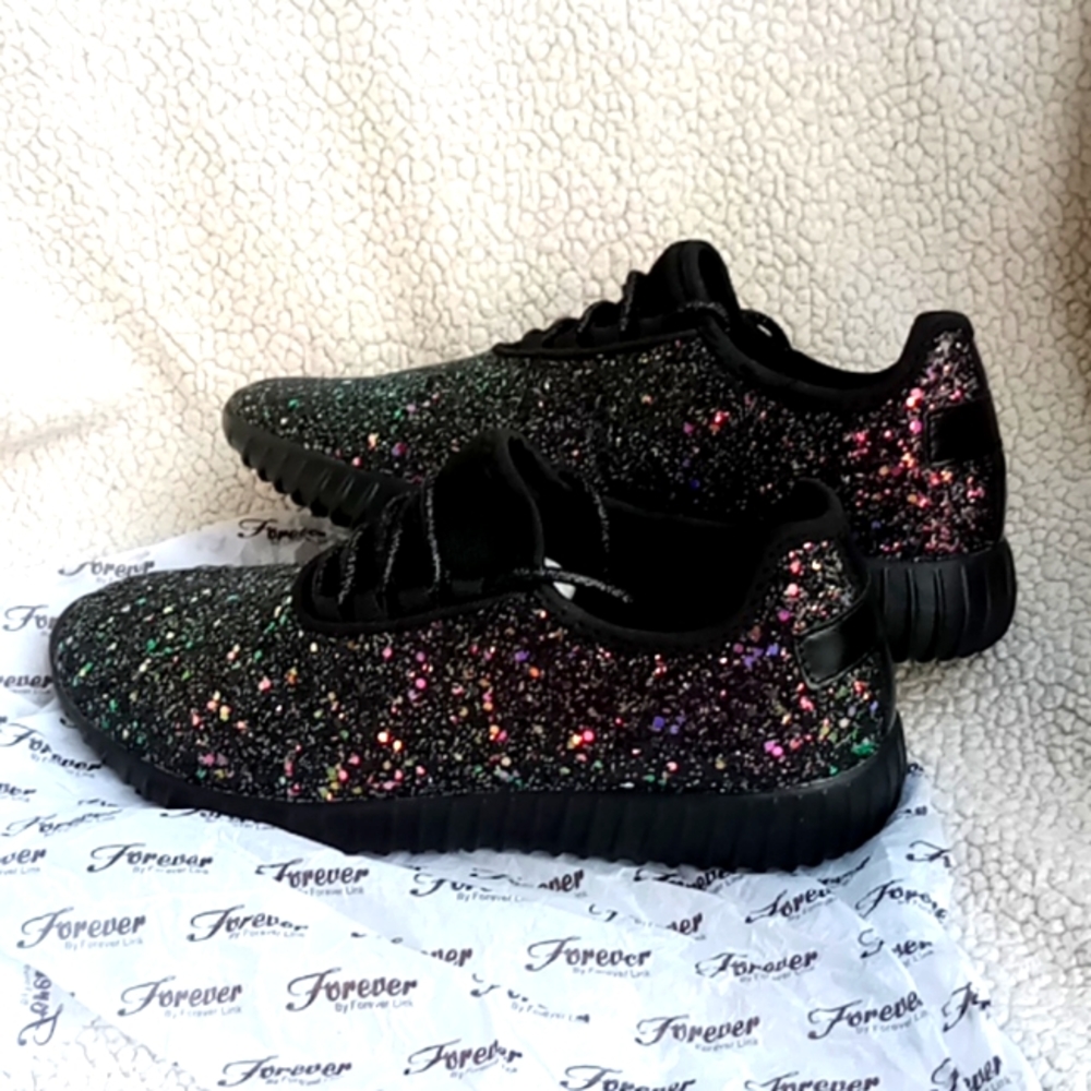 Sneakers black